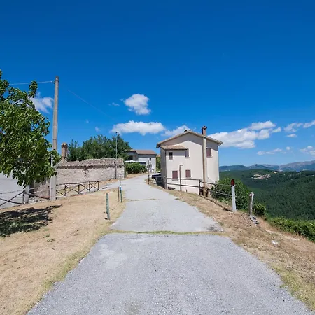 In With Pool & Sun Terrace * Sellano
