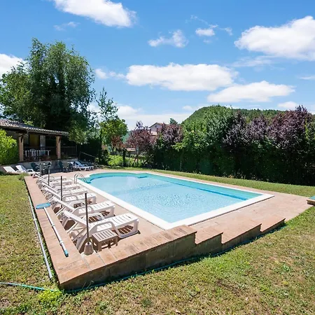 In With Pool & Sun Terrace *